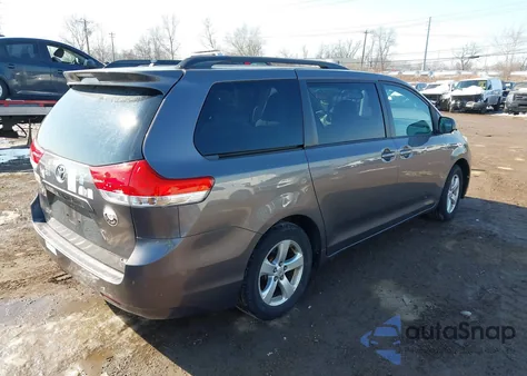 2011 Toyota Sienna Le V6 из США, поврежденный, VIN 5TDKK3DC4BS141937